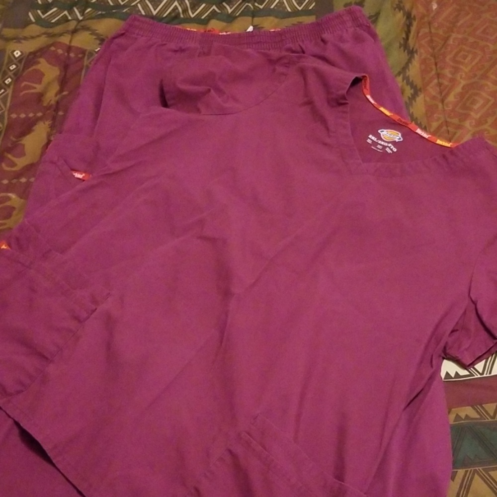 Dickies scrubs maroon size XL bottoms and XXL top